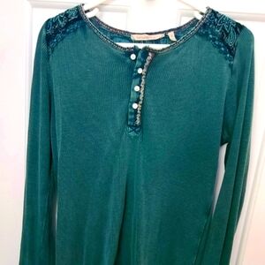 Soft Surrounding Green Buttoned Embellished Tunic